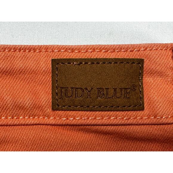 Judy Blue Women's Salmon Colored Stretch Denim Cut-Off Shorts - Size M (28x3) - Picture 3 of 6